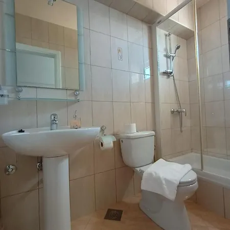 Emilia 빌라 포드고라